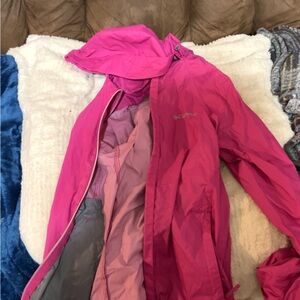 Columbia rain jacket